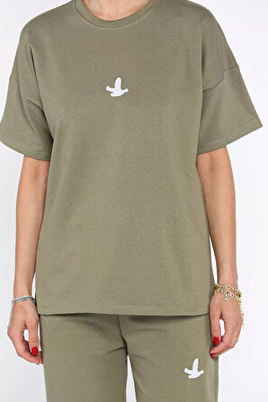 Kadın Nakış Detaylı Bisiklet Yaka Tişört Pantolon İkili Takım