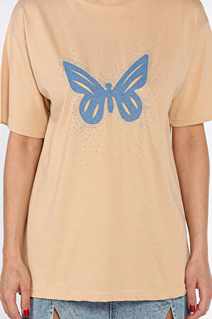 Bisiklet Yaka Taşlı Kelebek Motifli Kadın Tişört
