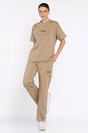 Kadın Bisiklet Yaka Nakış Detaylı Tişört Pantolon İkili Takım