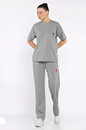 Kadın Kalp Nakışlı Bisiklet Yaka Tişört Pantolon İkili Takım