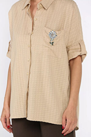 Kadın Çiçek Aksesuarlı Cepli Salaş Gömlek