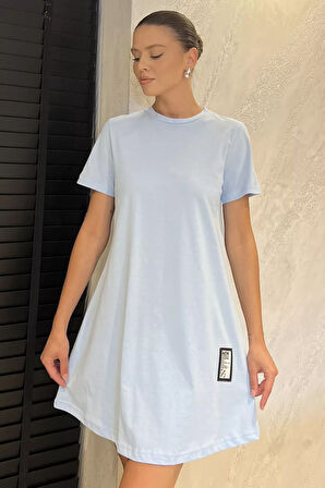 Kadın Bisiklet Yaka Arma Detaylı T-shirt Elbise