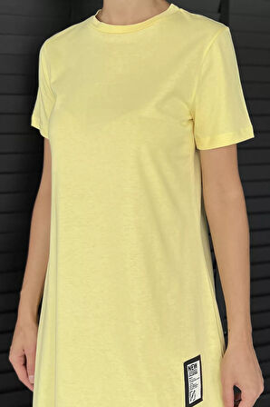 Kadın Bisiklet Yaka Arma Detaylı T-shirt Elbise