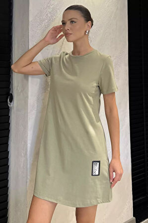 Kadın Bisiklet Yaka Arma Detaylı T-shirt Elbise