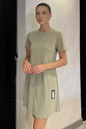 Kadın Bisiklet Yaka Arma Detaylı T-shirt Elbise