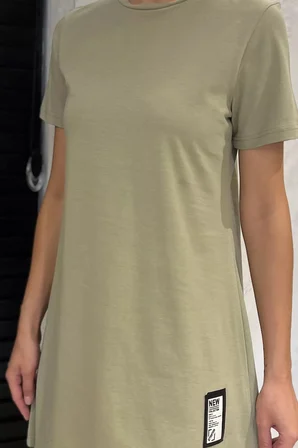 Kadın Bisiklet Yaka Arma Detaylı T-shirt Elbise
