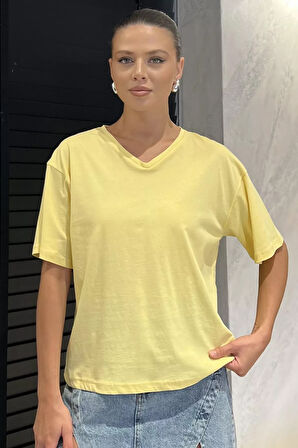 V Yaka Basıc Tişört
