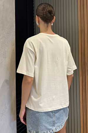 V Yaka Basıc Tişört