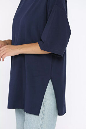 Kadın Bisiklet Yaka Yan Yırtmaç Detaylı Salaş T-shirt