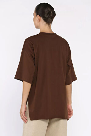 Kadın Bisiklet Yaka Yan Yırtmaç Detaylı Salaş T-shirt