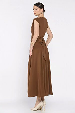 Kadın Omuz Vatkalı Bel Bağcıklı Sıfır Kol Elbise