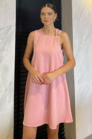 Omuz Tokalı Rahat Kısa Elbise