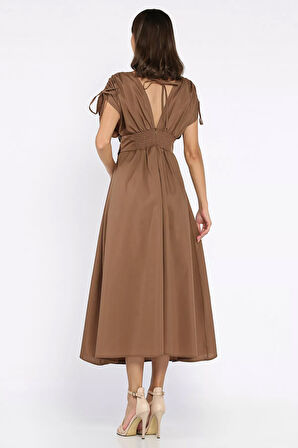 Papatya Aplikeli Kruvaze Elbise