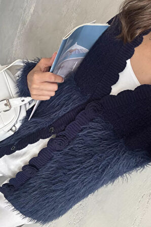 Gül Detaylı Sakallı Kadın Triko Hırka