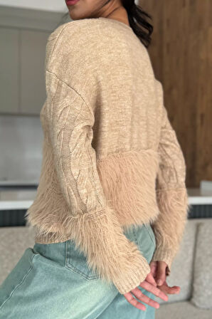 Sakallı Kadın Triko Kazak