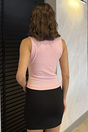 Yan Büzgülü Düğme Detaylı Sıfır Kol Bluz