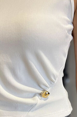 Yan Büzgülü Düğme Detaylı Sıfır Kol Bluz