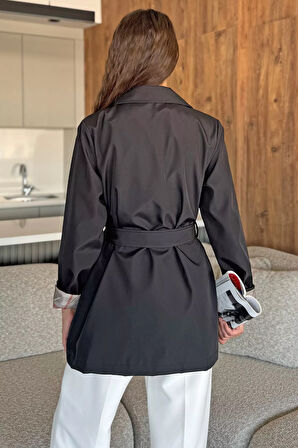 Kadın Ön Düğmeli Bel Kuşaklı Trençkot