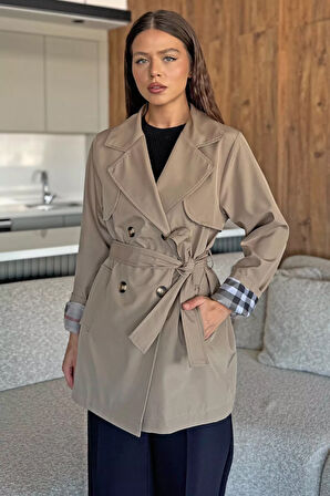 Kadın Ön Düğmeli Bel Kuşaklı Trençkot