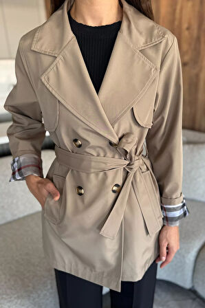 Kadın Ön Düğmeli Bel Kuşaklı Trençkot
