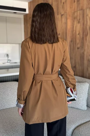 Kadın Ön Düğmeli Bel Kuşaklı Trençkot