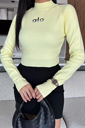 Ön Baskılı Crop Top Triko Bluz (s,m,l Uyumludur)