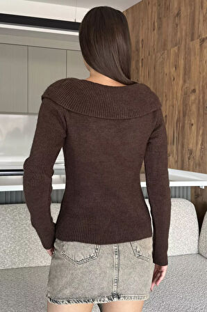 Ön Broşlu Bel Yırtmaçlı Triko Bluz(s,m,l Uyumludur)