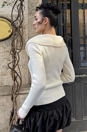 Ön Broşlu Bel Yırtmaçlı Triko Bluz(s,m,l Uyumludur)