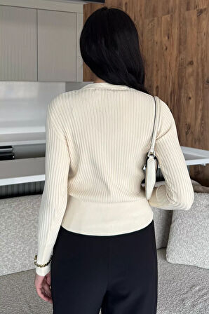 Kadın Kendinden Çizgi Desenli Gold Düğme Detaylı Triko Hırka (s-m-l Beden Uyumludur.)