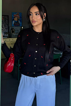 Kadın Fiyonk Nakışlı Triko Hırka