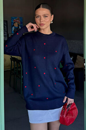 Kadın Kalp Nakışlı Triko Kazak