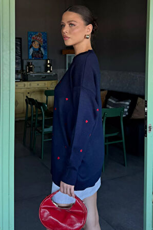 Kadın Kalp Nakışlı Triko Kazak