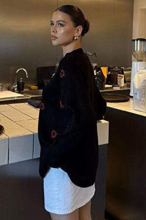 Kalp Nakışlı Kadın Triko Kazak