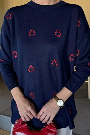 Kalp Nakışlı Kadın Triko Kazak