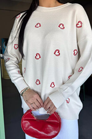 Kalp Nakışlı Kadın Triko Kazak