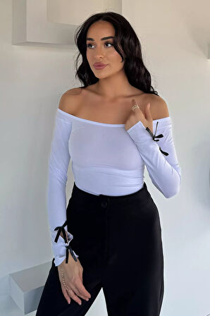 Kadın Kol Ucu Fiyonk Detaylı Likralı Bluz