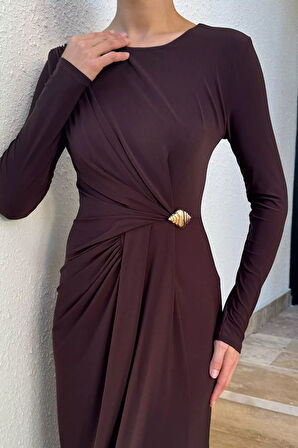 Bel Büzgülü Tokalı Kadın Elbise