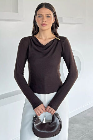 Kadın Omuz Aksesuarlı Bluz