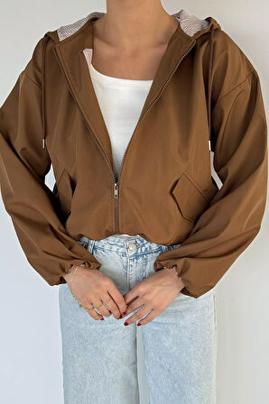 Kadın Kapüşonlu Bel Lastikli Çift Cepli Mevsimlik Mont