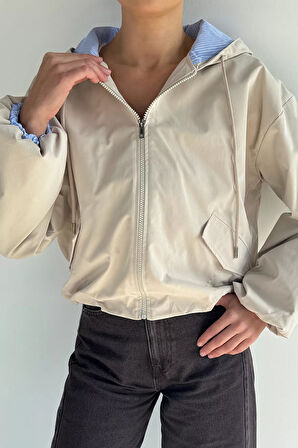 Kadın Kapüşonlu Bel Lastikli Çift Cepli Mevsimlik Mont