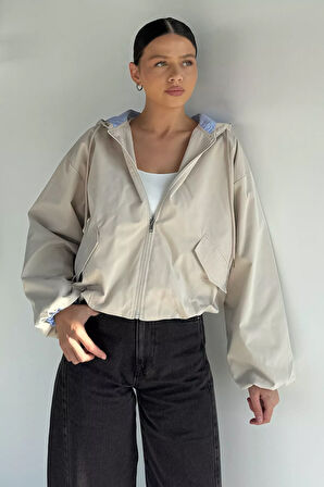 Kadın Kapüşonlu Bel Lastikli Çift Cepli Mevsimlik Mont