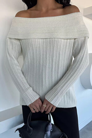 Kadın Madonna Yaka Kendinden Çizgi Desenli Triko Bluz