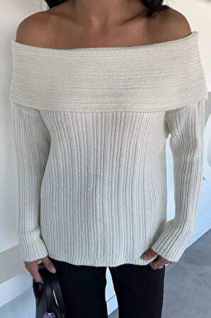 Kadın Madonna Yaka Kendinden Çizgi Desenli Triko Bluz