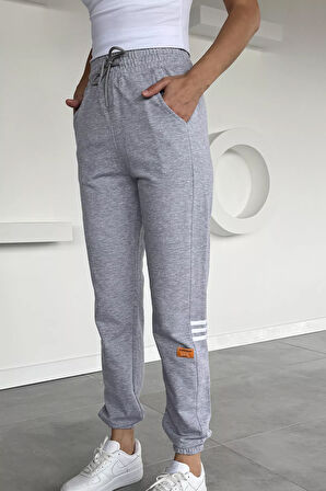 Kadın Bel Ve Paça Lastikli Amblem Detaylı Eşofman Altı