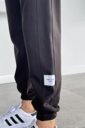 Kadın Amblem Detaylı Bel Ve Paça Lastikli Eşofman Altı