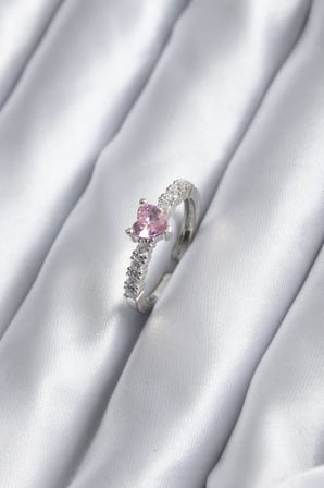 Gümüş Renk Zirkon Taşlı Pembe Kristal Kalp Model Kadın Yüzük 5886