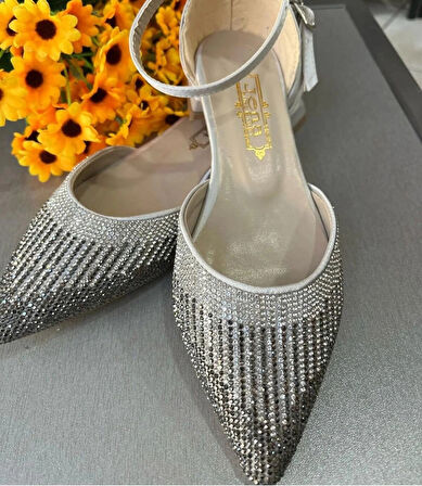 2025 MODEL SİVRİ BURUN DÜZ TABAN EBRULİ RENK GEÇİŞLİ ÇOK RAHAT VE ŞIK ABİYE GÜNLÜK TREND MODEL