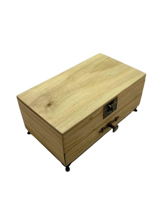 Doğal Ahşap Takı Kutusu Ahşap Saklama Kutusu(CEVİZ AGACI)(BOY:30CM EN:17CM YÜK:15CM)