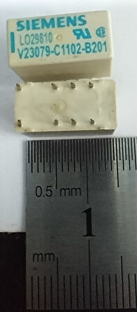 6V Tek Bobinli Çift Kontak Kilitli Röle V23079-C1102-B201