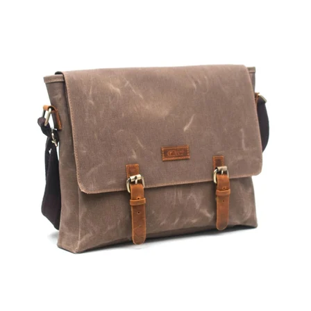 Design 03 Kanvas - Deri 15.6 Inch  Unisex Postacı Laptop Çantası